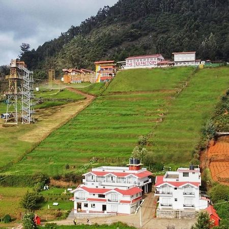 Berry Hills Resort Утакаманд Экстерьер фото