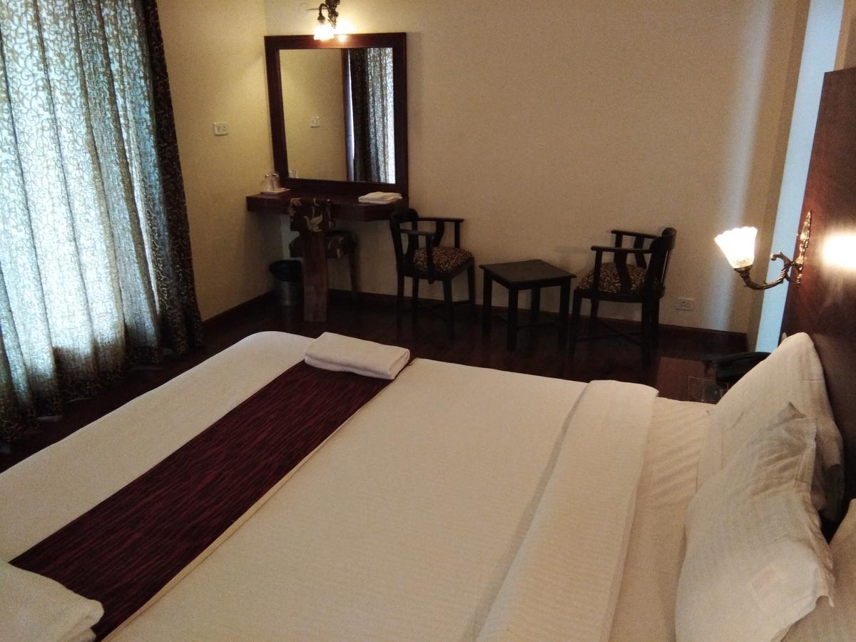 Berry Hills Resort Утакаманд Экстерьер фото