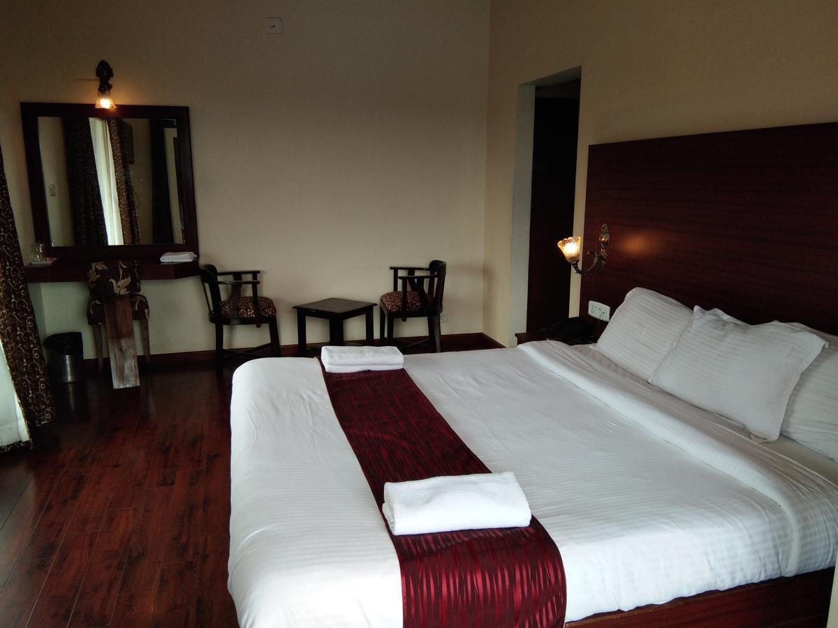 Berry Hills Resort Утакаманд Экстерьер фото