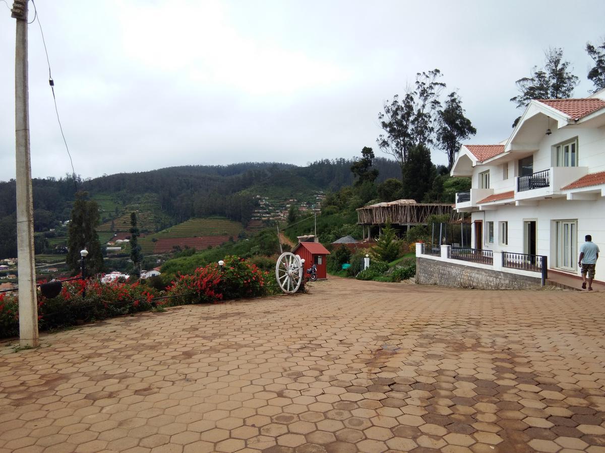 Berry Hills Resort Утакаманд Экстерьер фото