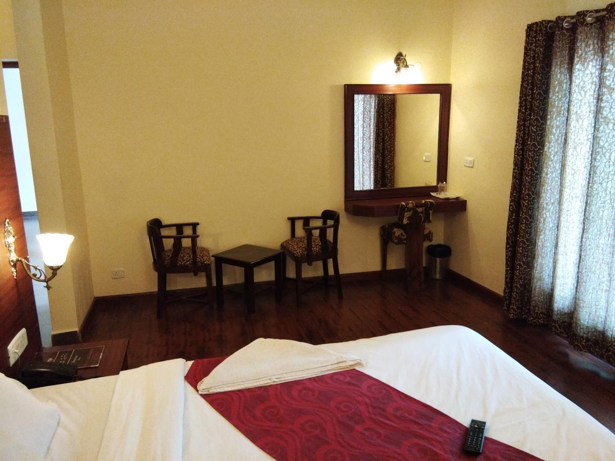 Berry Hills Resort Утакаманд Экстерьер фото