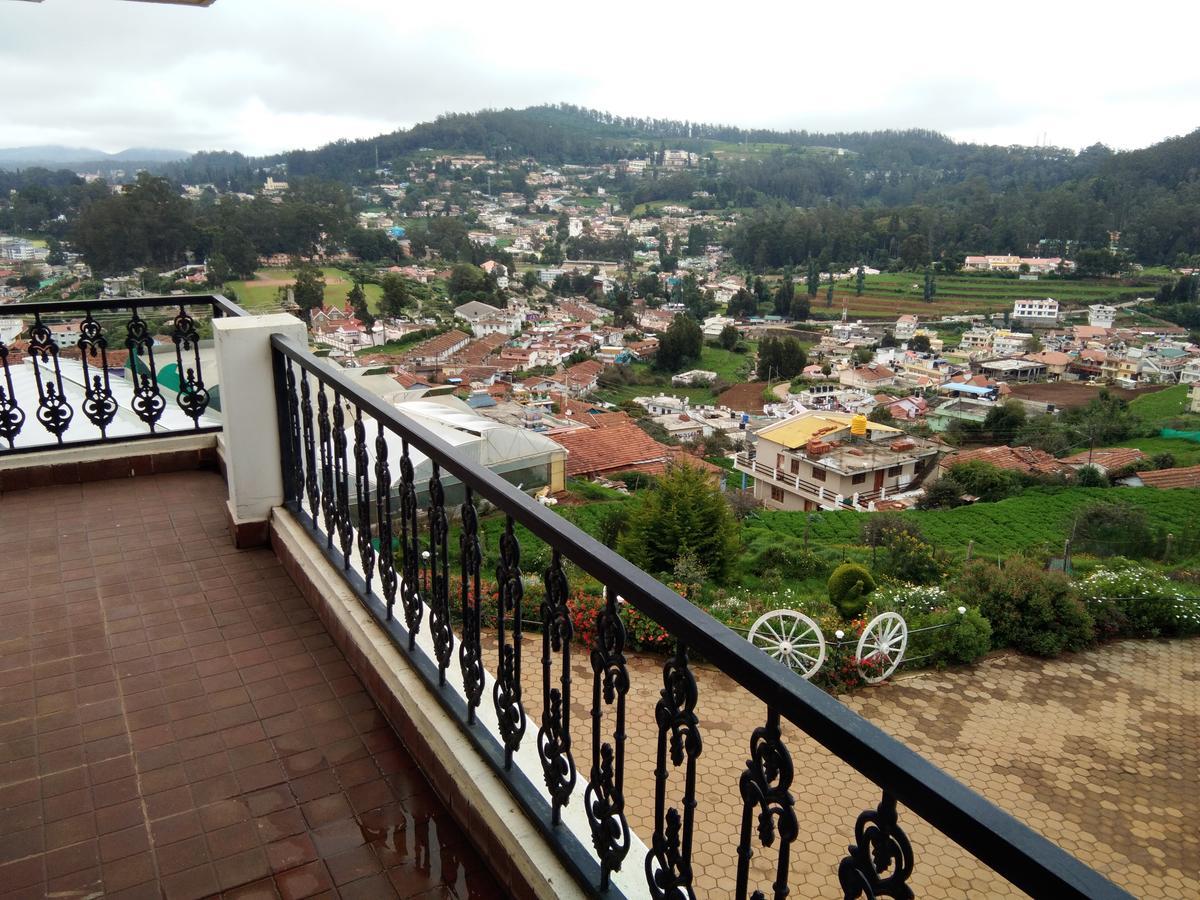 Berry Hills Resort Утакаманд Экстерьер фото