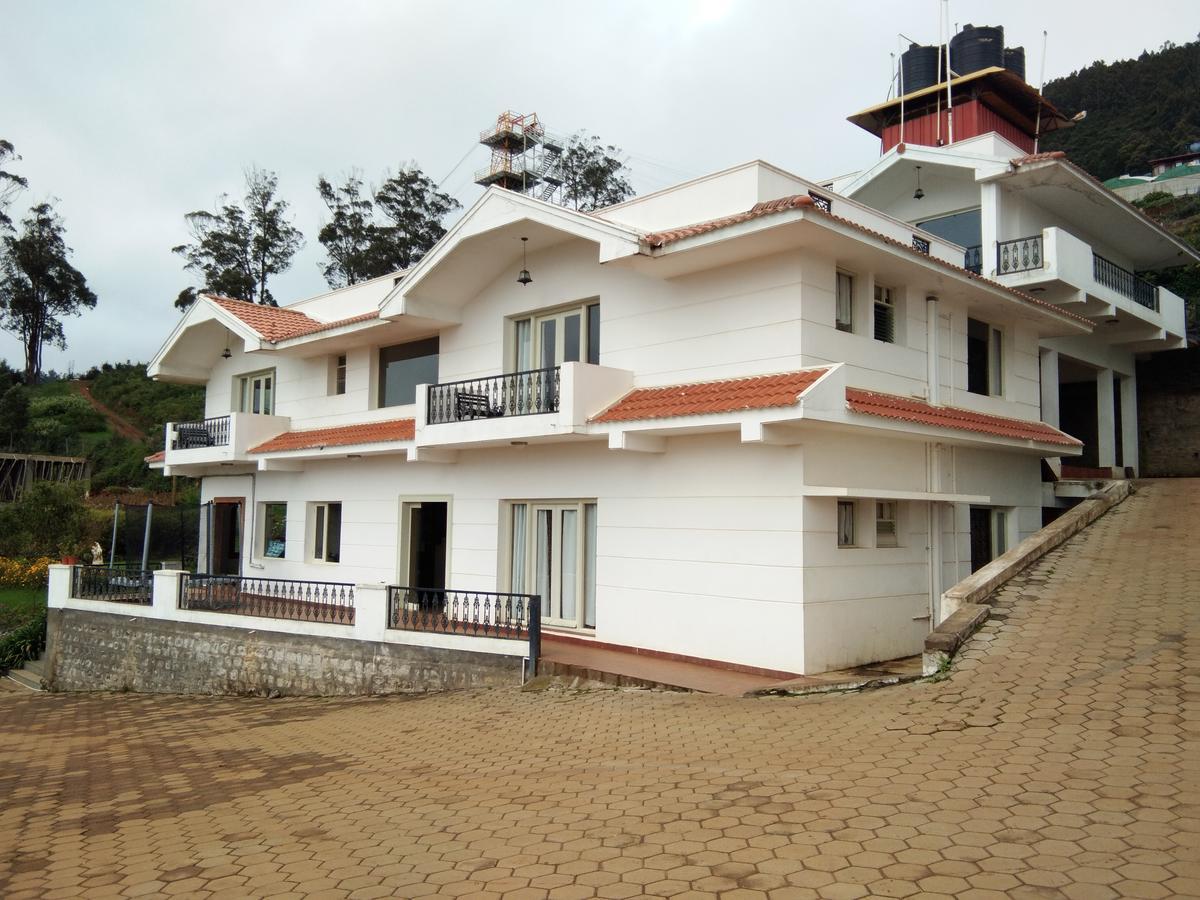 Berry Hills Resort Утакаманд Экстерьер фото